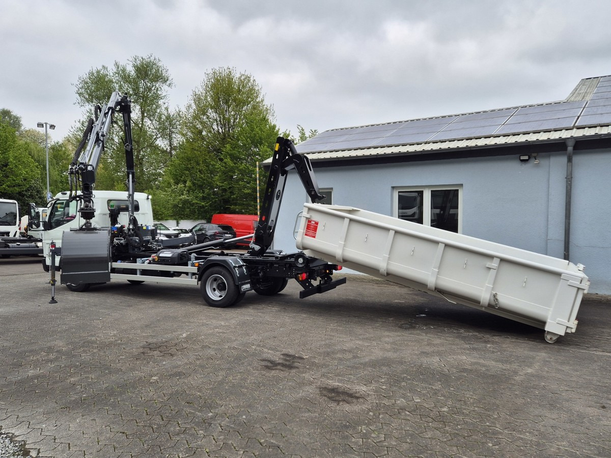 FUSO FUSO 9C18 City Abrollkipper + Ladekran m.Greifer - Hook lift truck, Crane truck: picture 4 FUSO FUSO 9C18 City Abrollkipper + Ladekran m.Greifer - Hook lift truck, Crane truck: picture 4