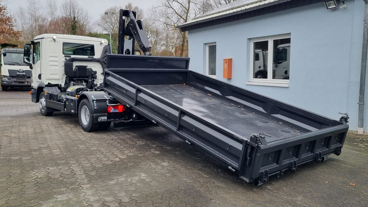 MAN TGL 12.220 BL NEU City Abrollkipper 8t TipMatic - Hook lift truck: picture 4 MAN TGL 12.220 BL NEU City Abrollkipper 8t TipMatic - Hook lift truck: picture 4