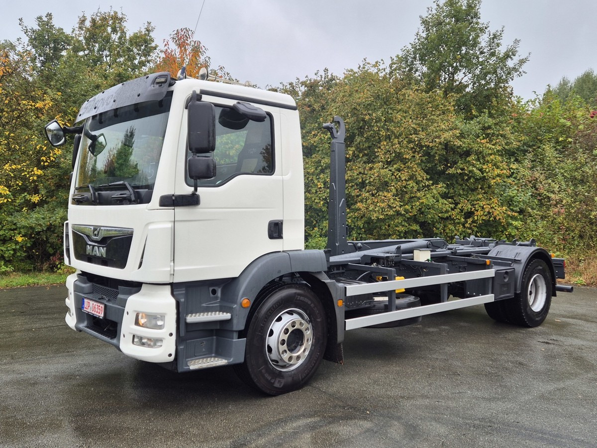 MAN TGM 18.320 BL 4x2 Abrollkipper Automatik - Crane truck, Dropside/ Flatbed truck: picture 5 MAN TGM 18.320 BL 4x2 Abrollkipper Automatik - Crane truck, Dropside/ Flatbed truck: picture 5