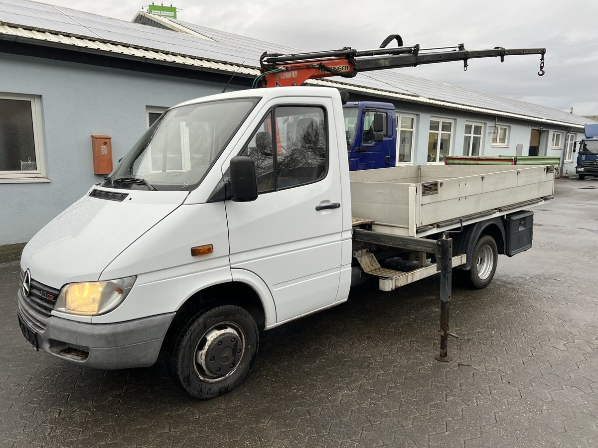 MERCEDES-BENZ Sprinter 413 313 Pritsche Kran Palfinger PC2300 - Flatbed van: picture 1 MERCEDES-BENZ Sprinter 413 313 Pritsche Kran Palfinger PC2300 - Flatbed van: picture 1
