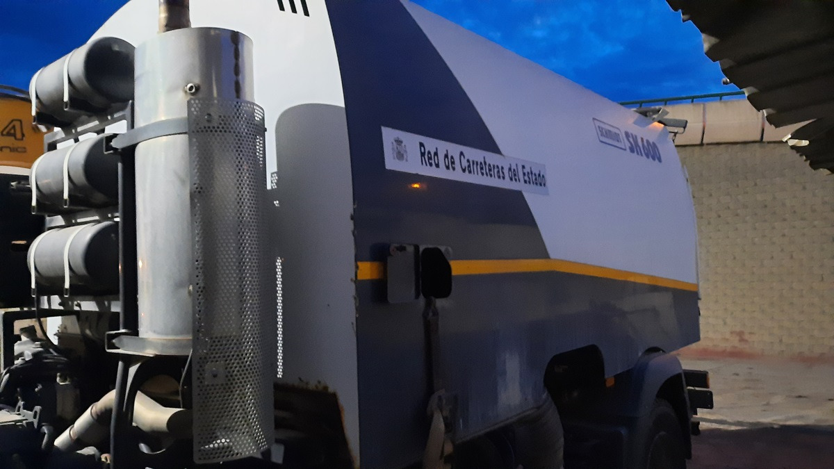Road sweeper SCHMIDT SK600: picture 9