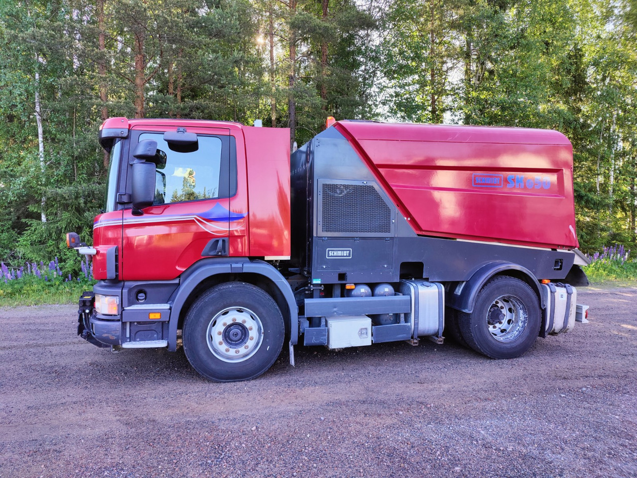 Road sweeper SCHMIDT SK650 / Scania P94: picture 6