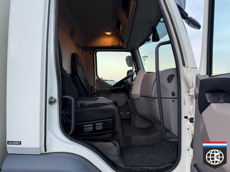 DAF LF 180 FA TAIL LIFT - GOOD TYRES - SMART TACHO 2 on lease DAF LF 180 FA TAIL LIFT - GOOD TYRES - SMART TACHO 2: picture 17 DAF LF 180 FA TAIL LIFT - GOOD TYRES - SMART TACHO 2 on lease DAF LF 180 FA TAIL LIFT - GOOD TYRES - SMART TACHO 2: picture 17