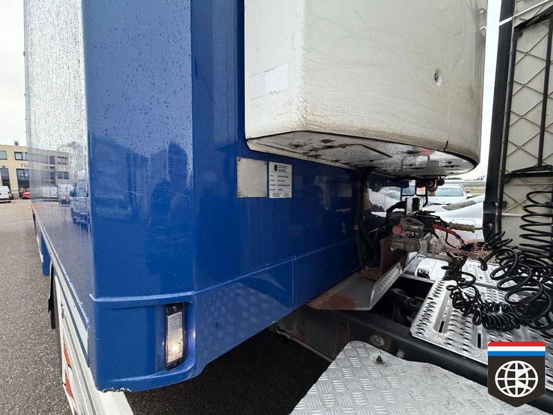 LAMBERET LVFS3???R THERMO KING SLX 300 - TAIL LIFT - lift axle - 250*270 BLUMEN - Refrigerator semi-trailer: picture 5 LAMBERET LVFS3???R THERMO KING SLX 300 - TAIL LIFT - lift axle - 250*270 BLUMEN - Refrigerator semi-trailer: picture 5