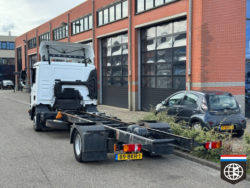MAN TGL 8 220 - 7490KG - CHASSIS LENGTH 7.00M - LOW KM 387TKM - Cab chassis truck: picture 4 MAN TGL 8 220 - 7490KG - CHASSIS LENGTH 7.00M - LOW KM 387TKM - Cab chassis truck: picture 4