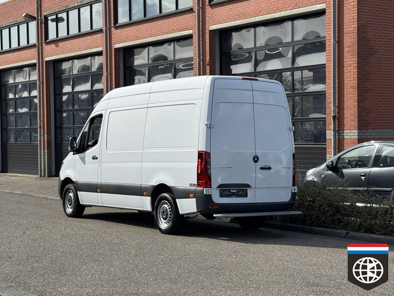 Mercedes-Benz Sprinter 315 RWD - Man - A/C - ACC - Small van: picture 4 Mercedes-Benz Sprinter 315 RWD - Man - A/C - ACC - Small van: picture 4