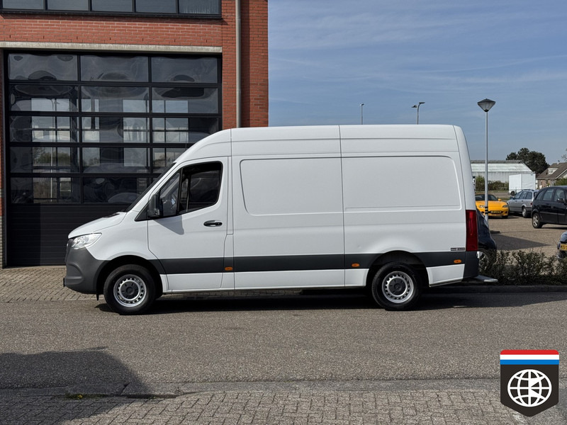 Mercedes-Benz Sprinter 315 RWD - Man - A/C - ACC - Small van: picture 3 Mercedes-Benz Sprinter 315 RWD - Man - A/C - ACC - Small van: picture 3