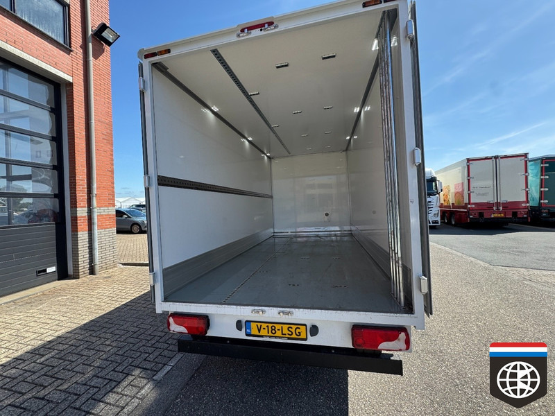 Mercedes-Benz Sprinter Laadbak verwarming - IDEAAL VOOR TRANSPORT VAN BLOEMEN IN DOZEN en/ of KRATTEN - Box van: picture 5 Mercedes-Benz Sprinter Laadbak verwarming - IDEAAL VOOR TRANSPORT VAN BLOEMEN IN DOZEN en/ of KRATTEN - Box van: picture 5