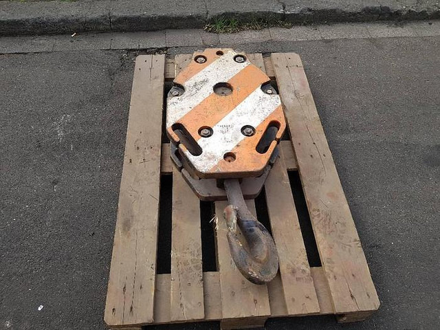Crane parts and equipment Lifting Block Diversen - Crane: picture 1 Crane parts and equipment Lifting Block Diversen - Crane: picture 1