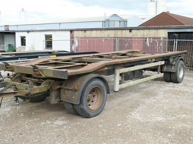 Hüffermann HKA 18.70, Außenroller, BPW, kl. Bereifung - Roll-off/ Skip trailer: picture 2 Hüffermann HKA 18.70, Außenroller, BPW, kl. Bereifung - Roll-off/ Skip trailer: picture 2