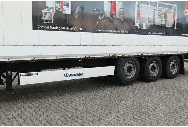 Closed box semi-trailer Krone SD, Schlüssellochblech, Luft-Lift, SAF-Achsen: picture 8