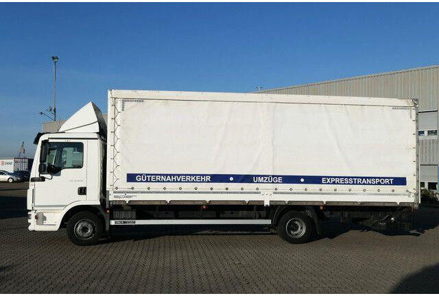 MAN 12.220 TGL 4x2, LBW, Klima, 7.200mm lang, AHK - Curtainsider truck: picture 4 MAN 12.220 TGL 4x2, LBW, Klima, 7.200mm lang, AHK - Curtainsider truck: picture 4
