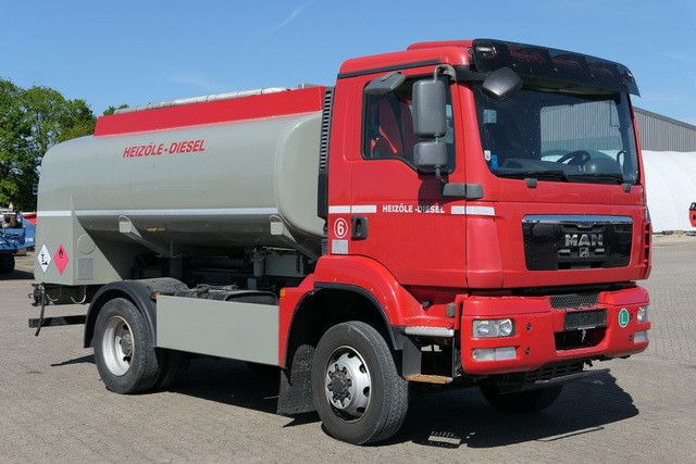 MAN 13.290 TGM BL 4x4, 2 Kammern, 9m³, Allrad, Klima - Tank truck: picture 4 MAN 13.290 TGM BL 4x4, 2 Kammern, 9m³, Allrad, Klima - Tank truck: picture 4
