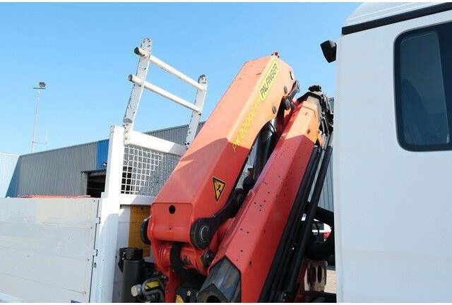 Dropside/ Flatbed truck MAN 26.440 TGS LL 6x2, Palfinger PK 22002, Klima,AHK: picture 10