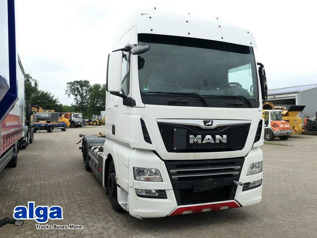 MAN 26.500 TGX LL 6x2, Motorschaden, Intarder - Container transporter/ Swap body truck: picture 2 MAN 26.500 TGX LL 6x2, Motorschaden, Intarder - Container transporter/ Swap body truck: picture 2