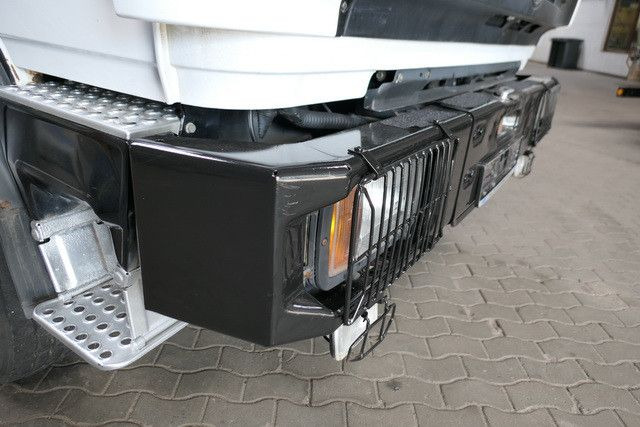 Mercedes-Benz 1820 AK 4x4, HMF 1003 K2, Allrad, AHK, Blattfed. - Tipper, Crane truck: picture 4 Mercedes-Benz 1820 AK 4x4, HMF 1003 K2, Allrad, AHK, Blattfed. - Tipper, Crane truck: picture 4