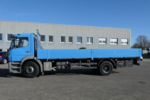 Mercedes-Benz 1824 L Axor 4x2, 3. Sitz, AHK, Gerüstbau, Klima Mercedes-Benz 1824 L Axor 4x2, 3. Sitz, AHK, Gerüstbau, Klima - Dropside/ Flatbed truck: picture 2 Mercedes-Benz 1824 L Axor 4x2, 3. Sitz, AHK, Gerüstbau, Klima Mercedes-Benz 1824 L Axor 4x2, 3. Sitz, AHK, Gerüstbau, Klima - Dropside/ Flatbed truck: picture 2
