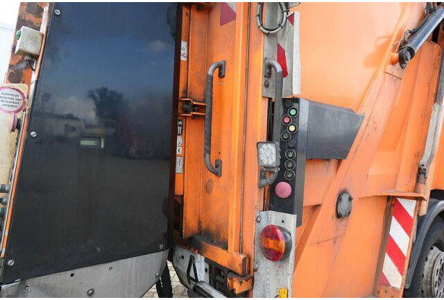 Mercedes-Benz 2532 L Actros 6x2, Faun, Zöller, 24m³, MP3, AC - Garbage truck: picture 5 Mercedes-Benz 2532 L Actros 6x2, Faun, Zöller, 24m³, MP3, AC - Garbage truck: picture 5