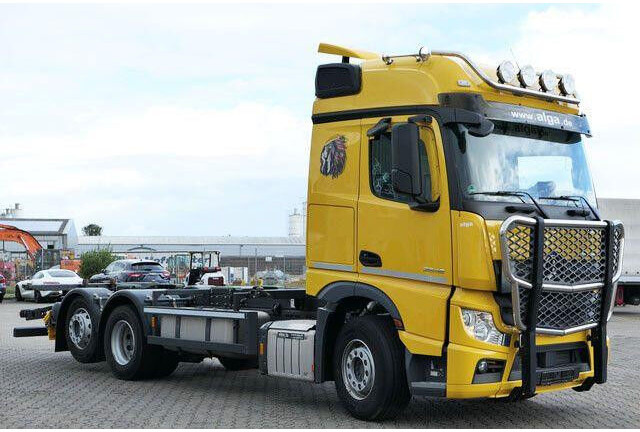 Mercedes-Benz 2546 L 6x2, MP4, 2x Schlafliege, Bullfänger, AC - Cab chassis truck: picture 4 Mercedes-Benz 2546 L 6x2, MP4, 2x Schlafliege, Bullfänger, AC - Cab chassis truck: picture 4