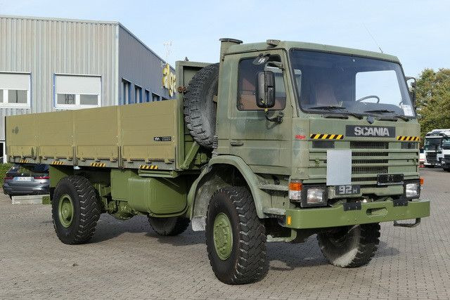 Scania P92HK 4x4, Allrad, Einzelbereifung, Klima, 40tkm - Dropside/ Flatbed truck: picture 4 Scania P92HK 4x4, Allrad, Einzelbereifung, Klima, 40tkm - Dropside/ Flatbed truck: picture 4