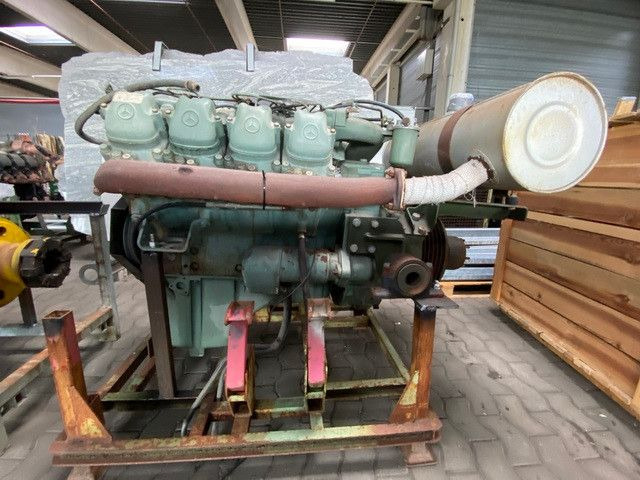 Mercedes-Benz OM 422 Motor, V8, 8 Zylinder, 10x am Lager - Tractor unit: picture 4 Mercedes-Benz OM 422 Motor, V8, 8 Zylinder, 10x am Lager - Tractor unit: picture 4
