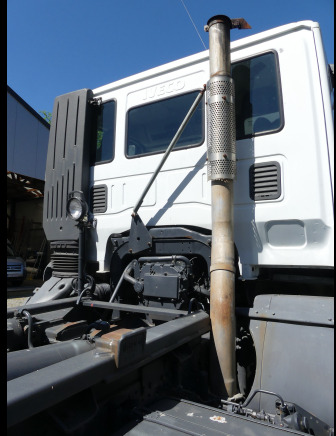 Hook lift truck Camion porte container + container 11 m³ Iveco Trakker 380: picture 6