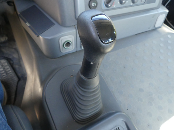 Hook lift truck Camion porte container + container 11 m³ Iveco Trakker 380: picture 15