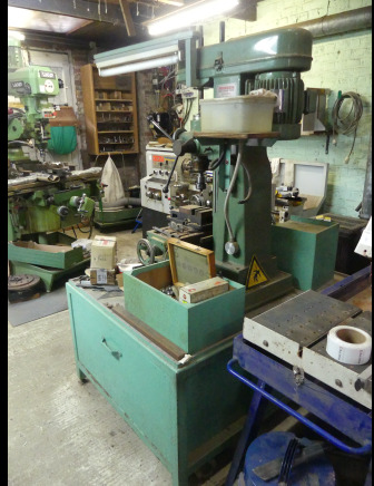 Fraiseuse avec meuble et accessoires Mecatec CTV-800 - Metalworking machinery: picture 3 Fraiseuse avec meuble et accessoires Mecatec CTV-800 - Metalworking machinery: picture 3