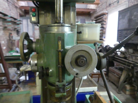Fraiseuse avec meuble et accessoires Mecatec CTV-800 - Metalworking machinery: picture 5 Fraiseuse avec meuble et accessoires Mecatec CTV-800 - Metalworking machinery: picture 5