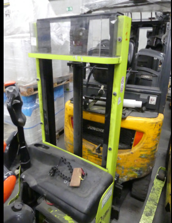 Gerbeur Pramac GX12, Transpalette accompagnant BT SDW160D - Stacker: picture 1 Gerbeur Pramac GX12, Transpalette accompagnant BT SDW160D - Stacker: picture 1