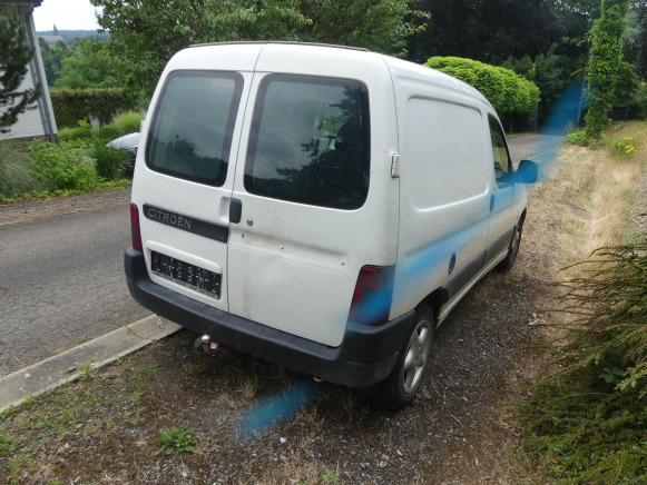 Camionnette Citroen Berlingo (2004-191.630 km-VIN:VF7GCWJYB94089418) - Other machinery: picture 3 Camionnette Citroen Berlingo (2004-191.630 km-VIN:VF7GCWJYB94089418) - Other machinery: picture 3