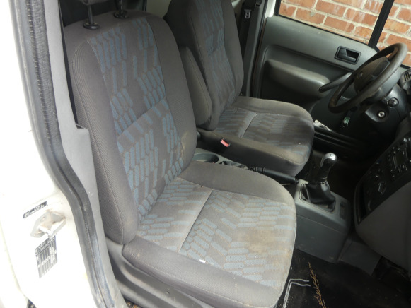 Other machinery REF:Immatriculé sous : TRF-385 - Voiture Ford Tourneo Connect: picture 12