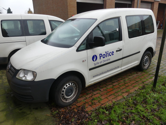 Voiture Volkswagen Caddy (2007-VIN:WV2ZZZ2KZ8X049894) - Other machinery: picture 4 Voiture Volkswagen Caddy (2007-VIN:WV2ZZZ2KZ8X049894) - Other machinery: picture 4