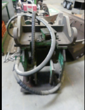 REF:3449001-3 - Plateau vibrante pour grue Tramac - Vibratory plate: picture 3 REF:3449001-3 - Plateau vibrante pour grue Tramac - Vibratory plate: picture 3