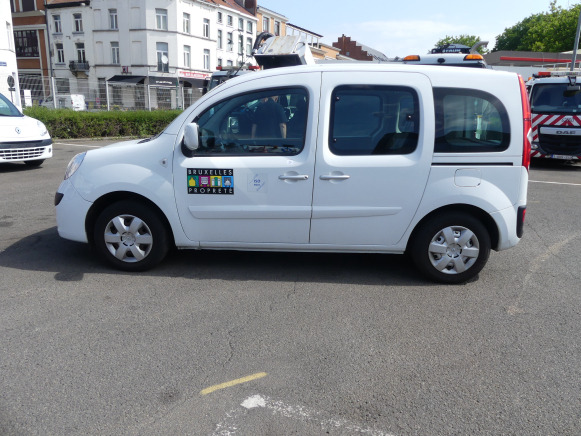 REF:62376 - Voiture Renault Kangoo 1.5 D (2011-42.514 km) - SUV: picture 4 REF:62376 - Voiture Renault Kangoo 1.5 D (2011-42.514 km) - SUV: picture 4
