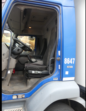 REF:8647 - Camion Fourgon DAF FA-LF55 (2011-110.163 km) - Box truck: picture 5 REF:8647 - Camion Fourgon DAF FA-LF55 (2011-110.163 km) - Box truck: picture 5