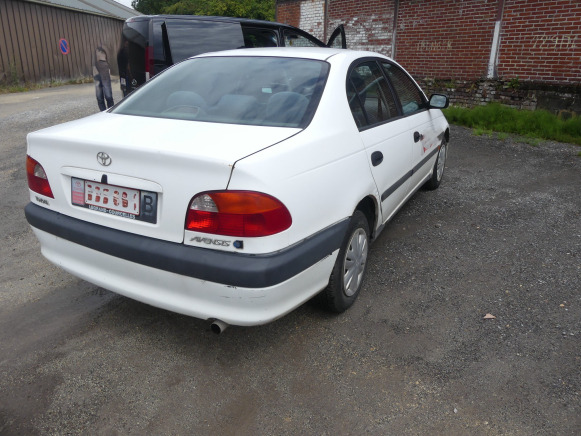 REF:DBB024 - Voiture Toyota Avensis (1998-172.549 km) - Car: picture 5 REF:DBB024 - Voiture Toyota Avensis (1998-172.549 km) - Car: picture 5