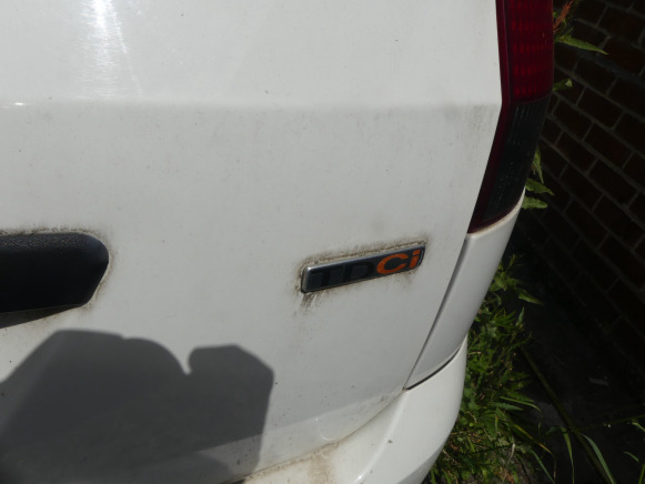 Car REF:Immatriculée sous : SPI-110 - Voiture Ford FIESTA: picture 6