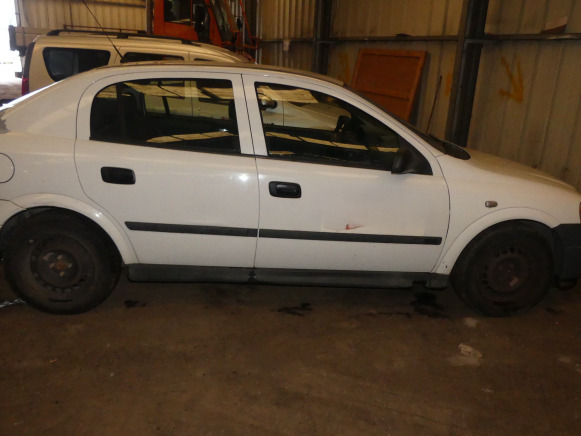 REF:JGN449 - Voiture Opel Astra 1,7 Dti (2003-129.196 km) - Car: picture 3 REF:JGN449 - Voiture Opel Astra 1,7 Dti (2003-129.196 km) - Car: picture 3