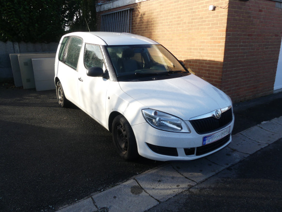 Voiture Skoda Roomster (2010-118.919 km) - Car: picture 2 Voiture Skoda Roomster (2010-118.919 km) - Car: picture 2