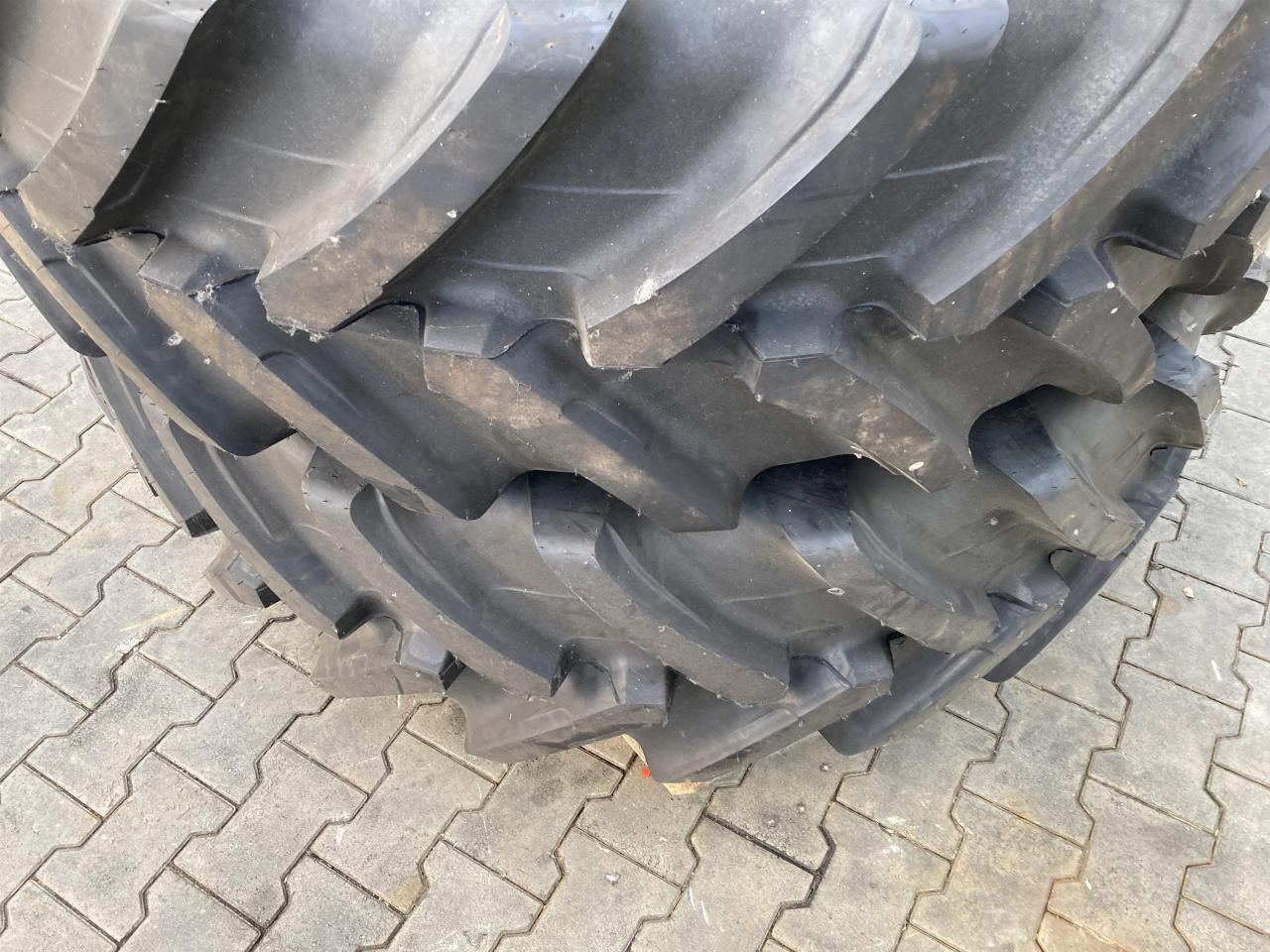 Alliance 460/85R34 - Tire for Agricultural machinery: picture 3 Alliance 460/85R34 - Tire for Agricultural machinery: picture 3
