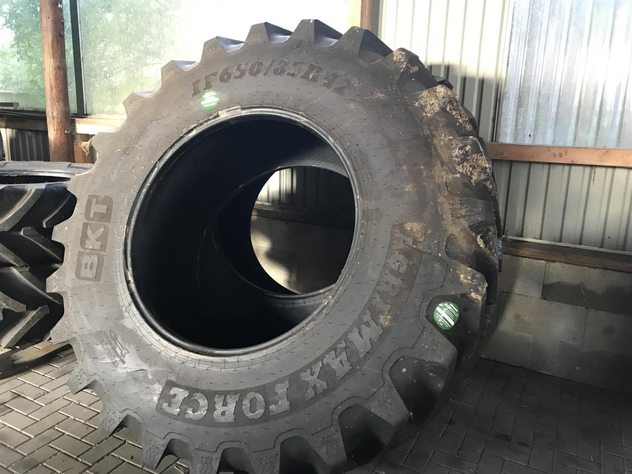 BKT 650/85R42 IF - Tire for Agricultural machinery: picture 2 BKT 650/85R42 IF - Tire for Agricultural machinery: picture 2