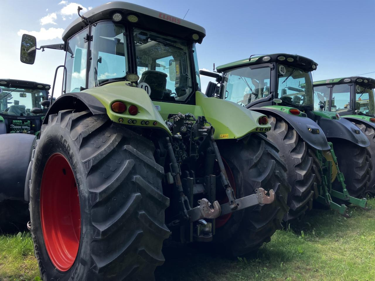 CLAAS Axion 850 - Farm tractor: picture 4 CLAAS Axion 850 - Farm tractor: picture 4
