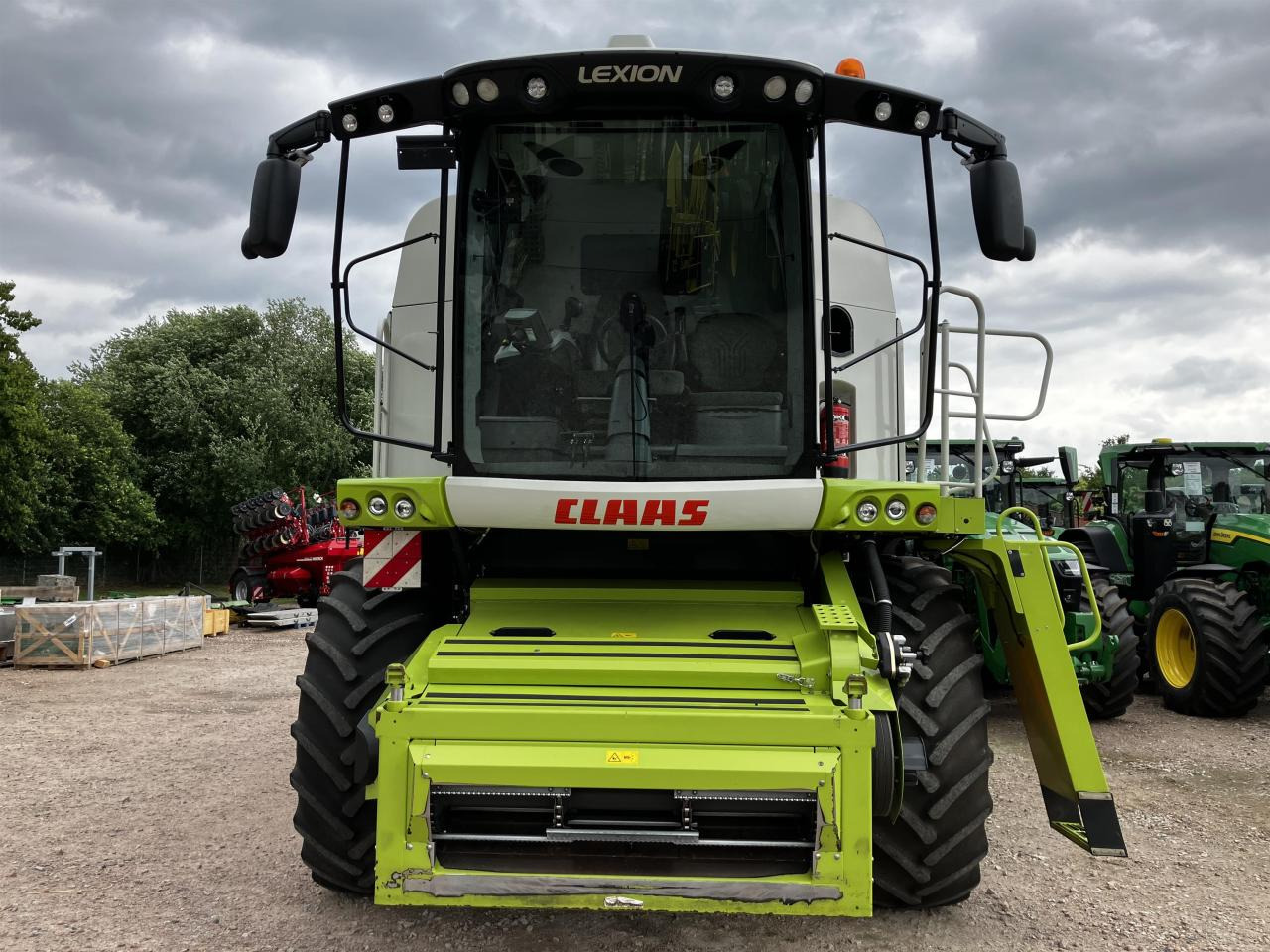 CLAAS Lexion 650 - Combine harvester: picture 3 CLAAS Lexion 650 - Combine harvester: picture 3