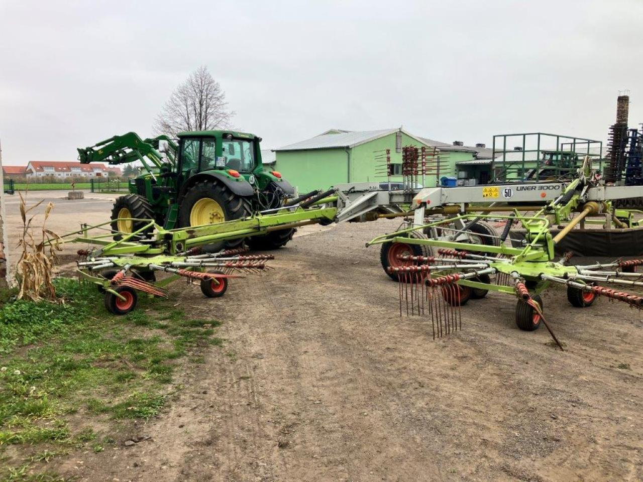 CLAAS Liner 3000 - Tedder/ Rake: picture 4 CLAAS Liner 3000 - Tedder/ Rake: picture 4