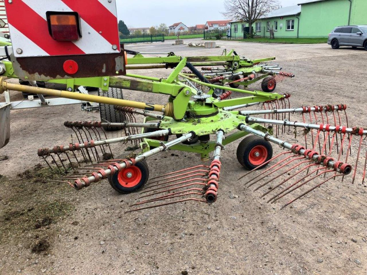 CLAAS Liner 3000 - Tedder/ Rake: picture 3 CLAAS Liner 3000 - Tedder/ Rake: picture 3