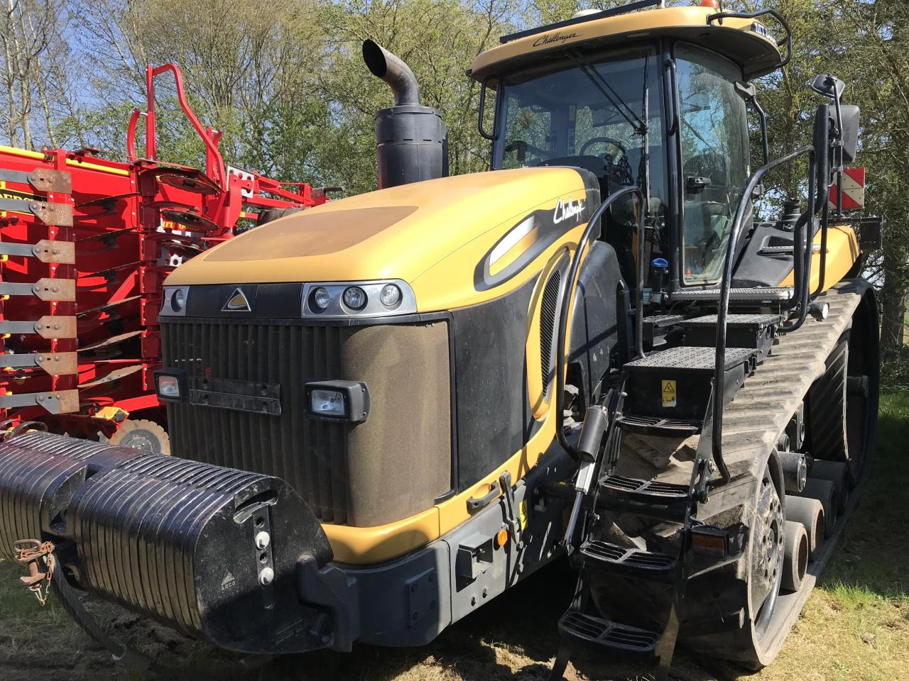 Challenger MT865E - Tracked tractor: picture 1 Challenger MT865E - Tracked tractor: picture 1