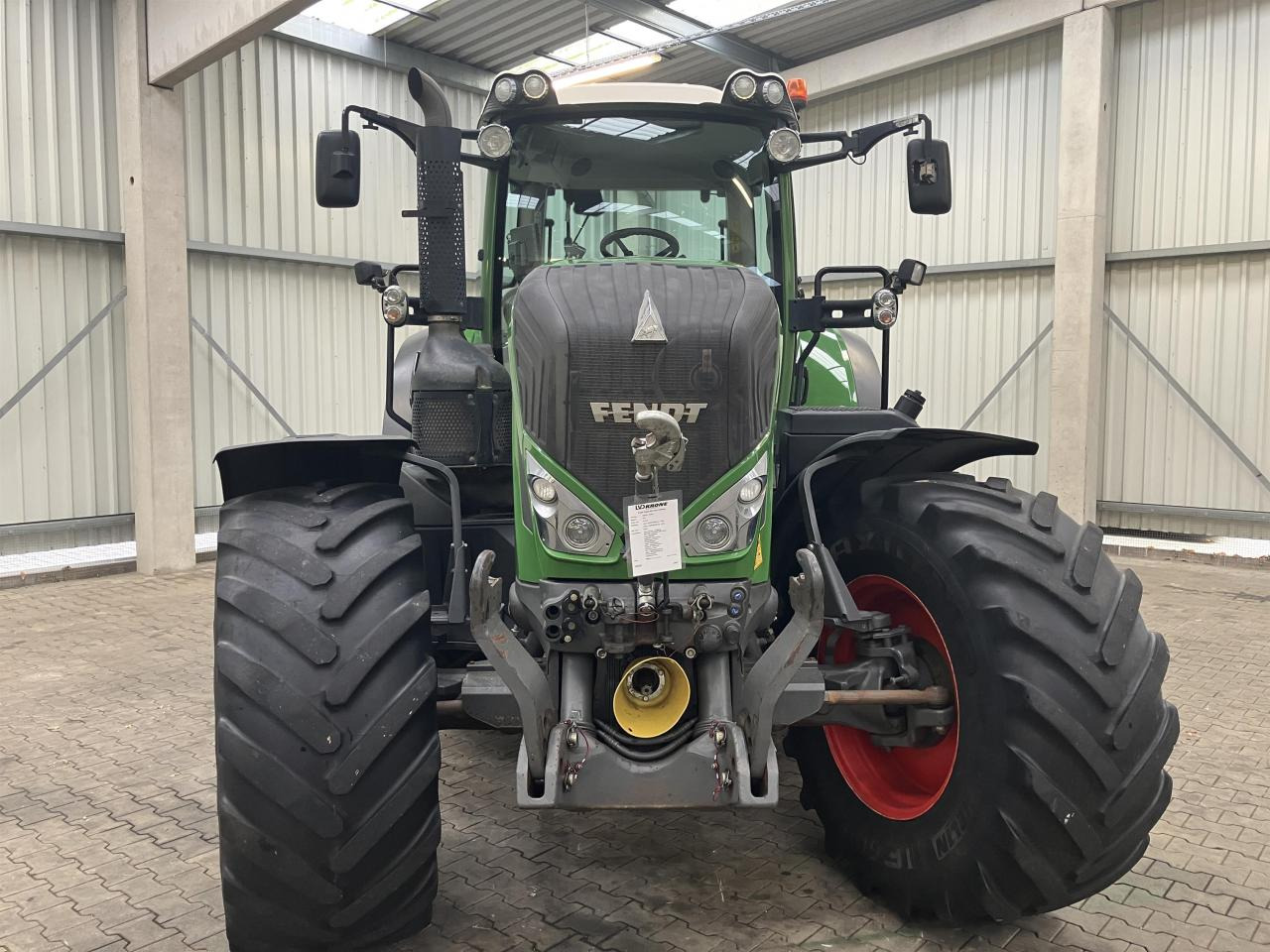 Fendt 826 Vario ProfiPlus - Farm tractor: picture 3 Fendt 826 Vario ProfiPlus - Farm tractor: picture 3