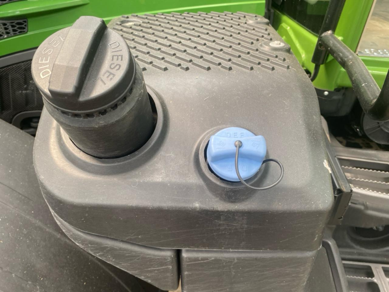 Farm tractor Fendt 828 ProfiPlus: picture 8