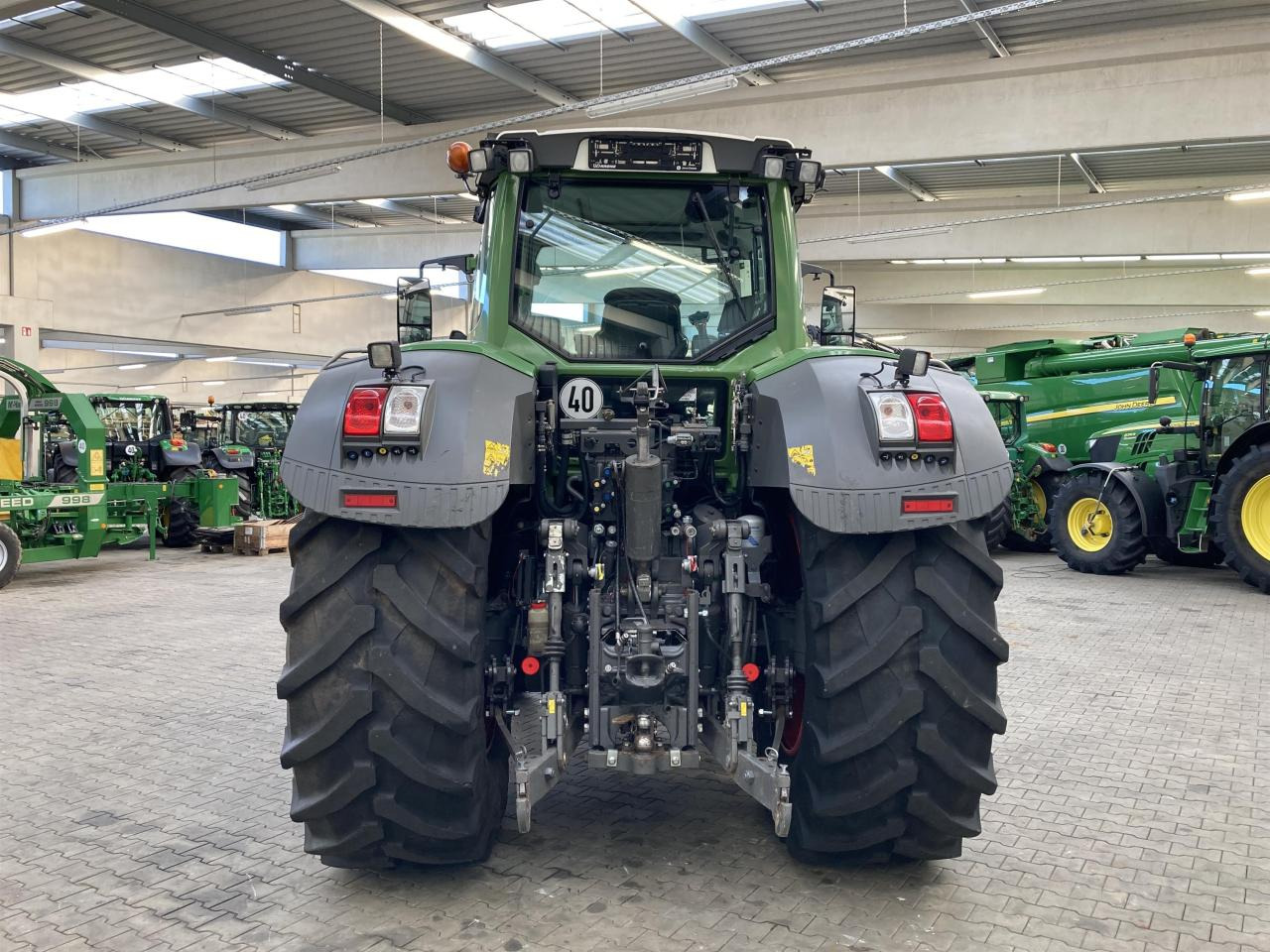 Fendt 933 Vario - Farm tractor: picture 5 Fendt 933 Vario - Farm tractor: picture 5